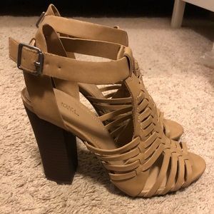 FINAL PRICE 🌟 Tan Merona Heels